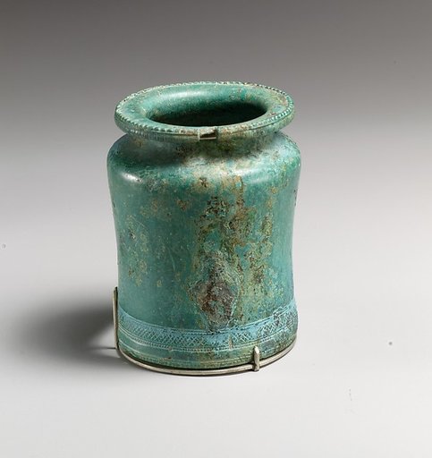 Bronze kyathos (ladle)