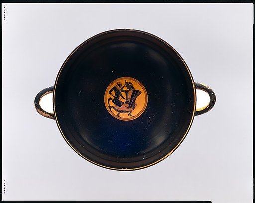 Terracotta kylix: Siana cup (drinking cup)