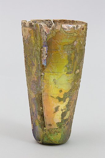 Glass beaker