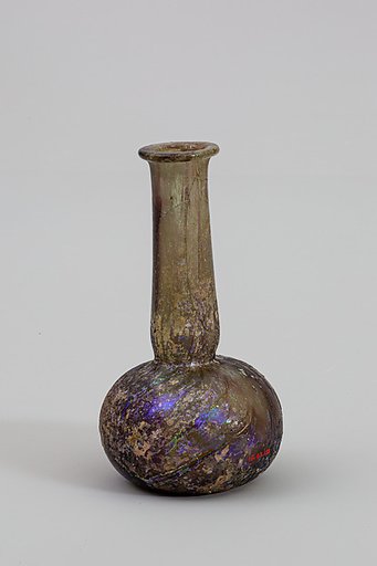 Glass perfume bottle