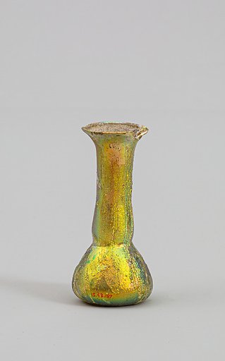 Glass perfume bottle
