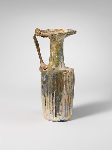 Glass jug