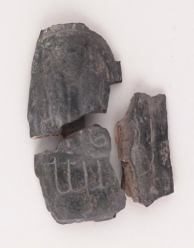 Vase fragment