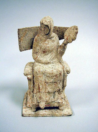 Statuette of a woman
