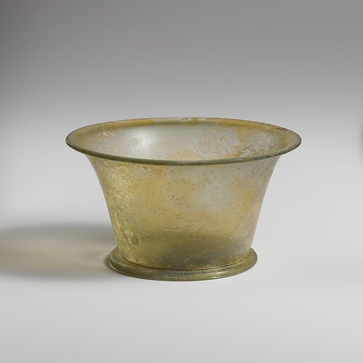 Glass cup