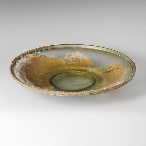 Glass dish