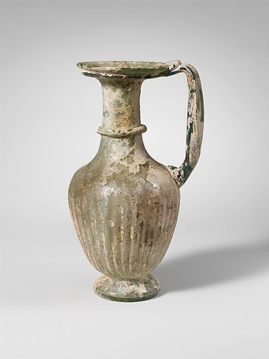 Glass jug
