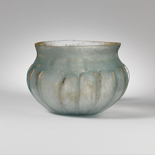 Glass ribbed bowl