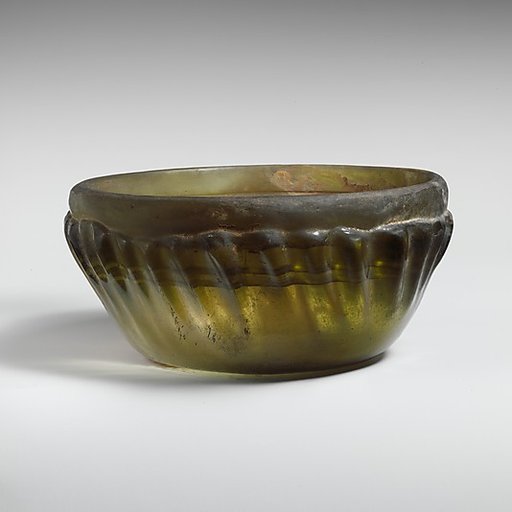 Glass ribbed bowl