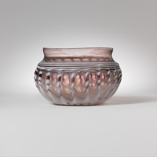 Glass ribbed bowl