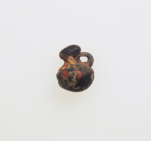 Glass pendant shaped like a jug