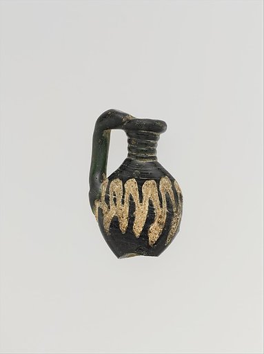 Glass pendant shaped like a jug