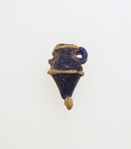 Glass pendant in the form of an amphora