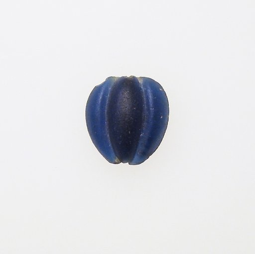 Glass bead