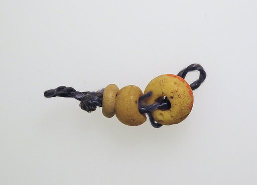 Beads, 3