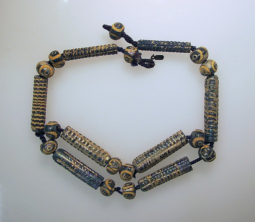 Beads, 22