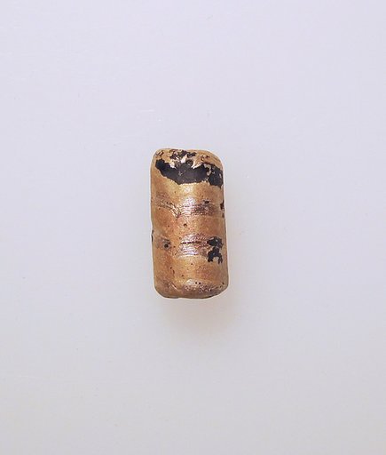 Glass cylindrical bead