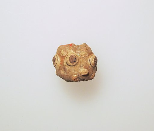 Glass eye bead