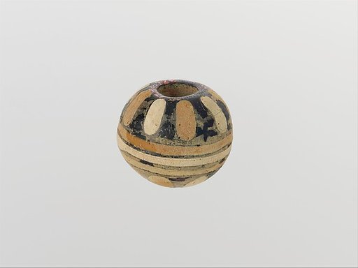 Glass bead