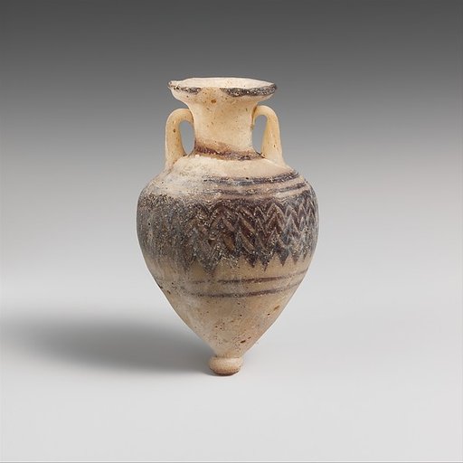 Glass amphoriskos (perfume bottle)