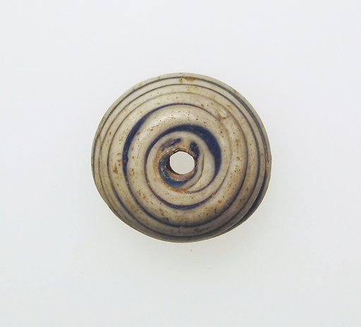 Glass spindle whorl