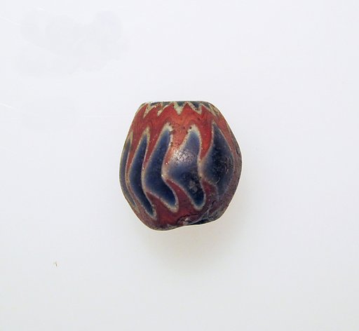 Glass chevron bead