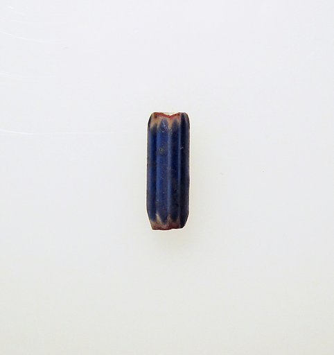 Glass bead