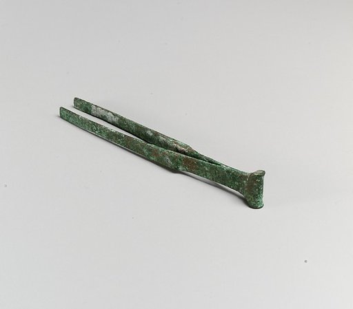 Tweezers