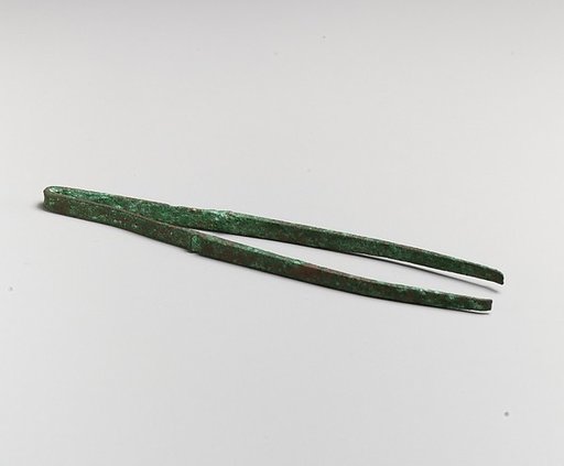 Tweezers