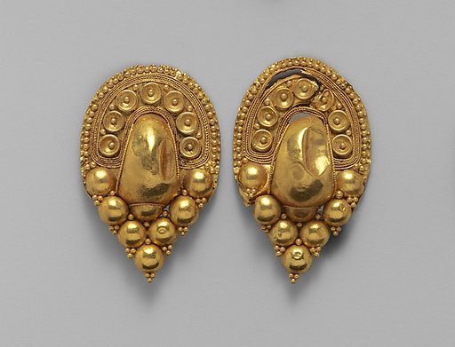 Gold earrings