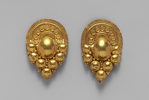 Gold earrings