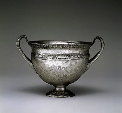 Silver skyphos (drinking cup)