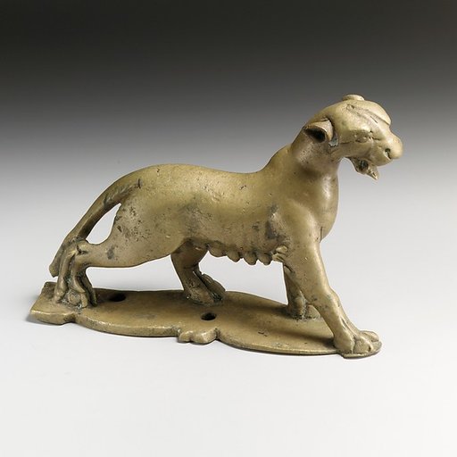 Bronze statuette of a pantheress