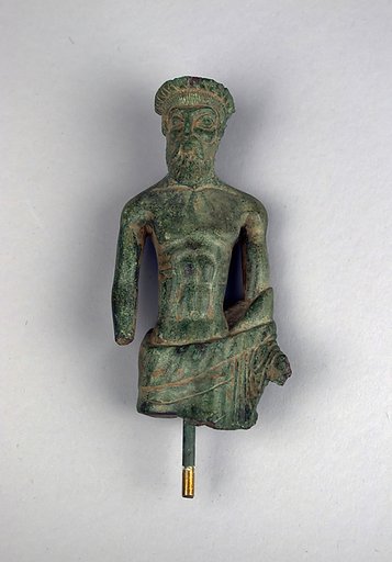 Statuette of a man, upper half