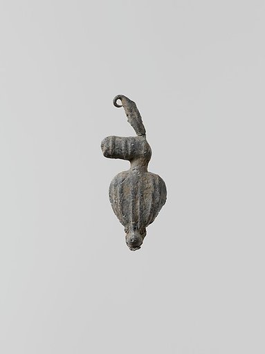 Lead ornament in the form of a bud