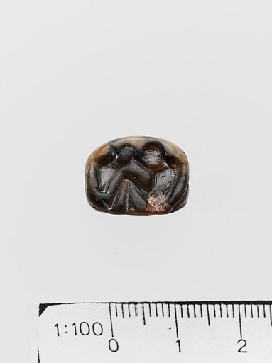 Prism, triangular seal
