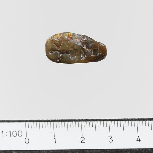 Steatite triangular prism
