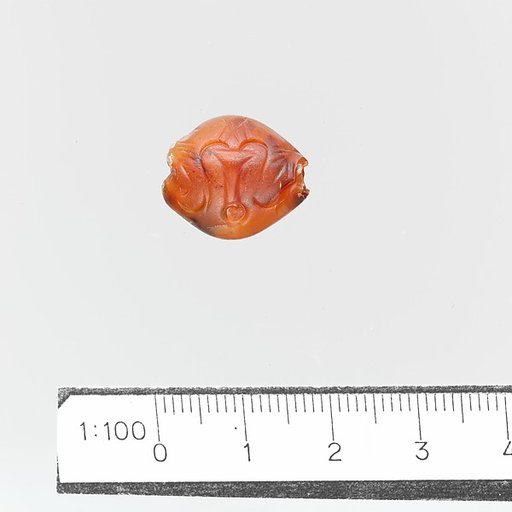 Carnelian amygdaloid seal