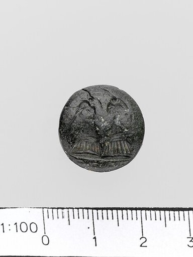 Steatite lentoid seal