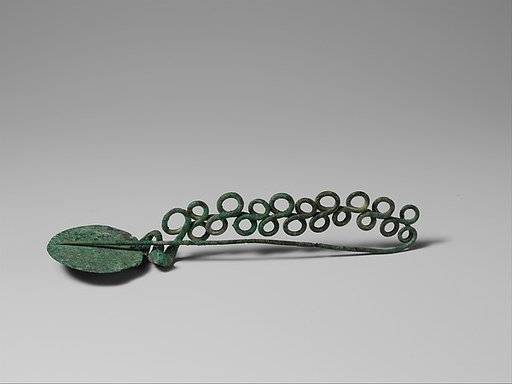 Bronze disc-type fibula (safety pin)