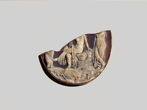 Sardonyx cameo of a goddess flanked by attendants