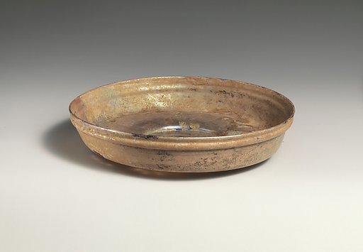 Glass dish