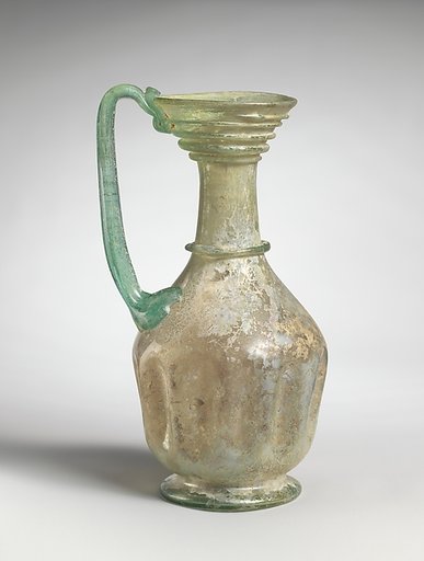 Glass jug