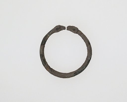 Bracelet with rams' heads