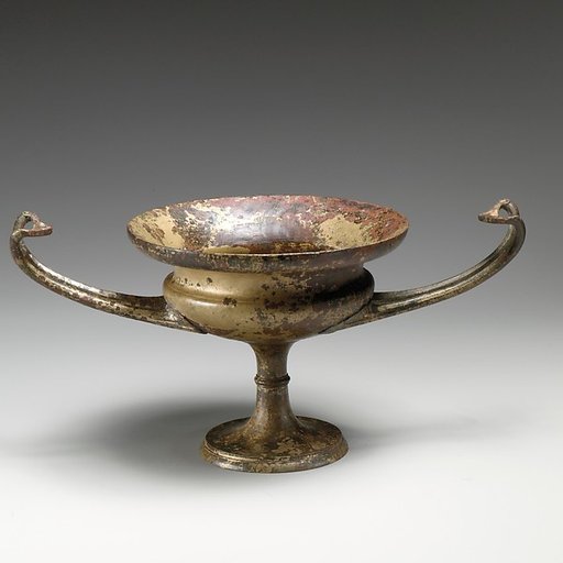 Bronze kylix (drinking cup)
