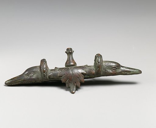 Bronze handle attachment with duck heads