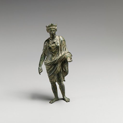Statuette of a woman