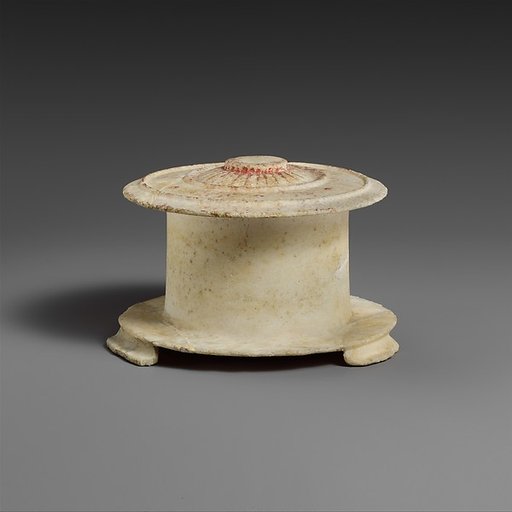 Marble pyxis (box)