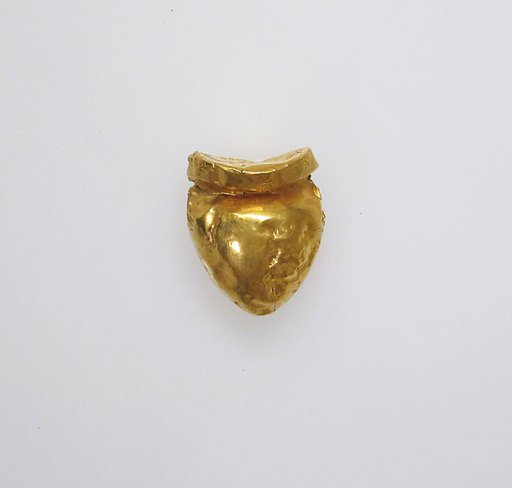 Rattle in the form of a heart