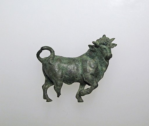 Bronze statuette of a bull